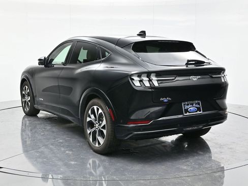 Used 2021 Ford Mustang Mach-E Premium image 7