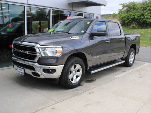 Used 2020 RAM 1500 Big Horn AWD/4WD image 3