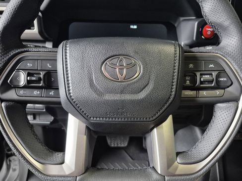 New 2026 Toyota 4Runner 4WD image 25