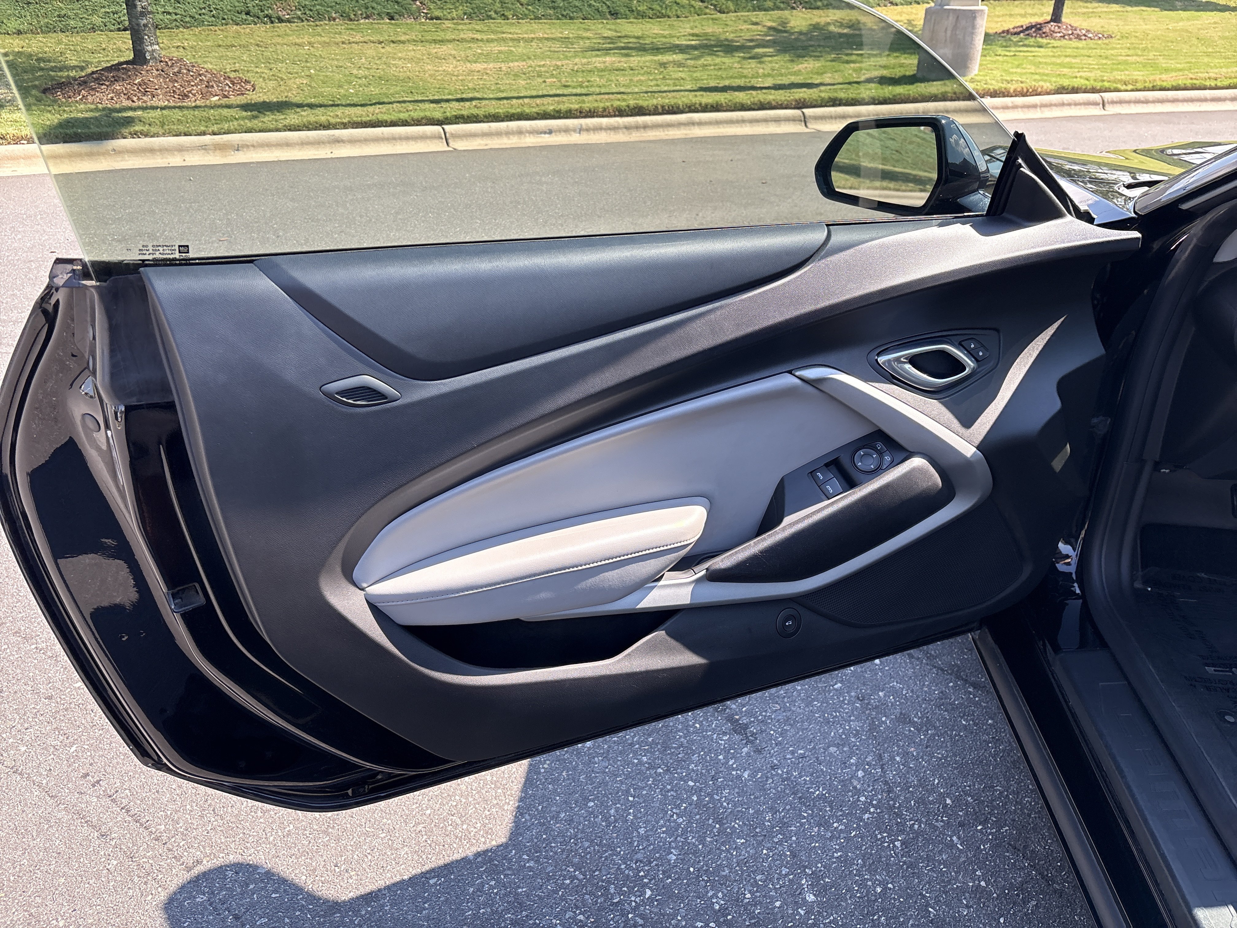 Used 2018 Chevrolet Camaro LT w/ RS Package RWD image 15