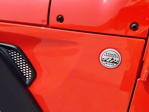Used 2019 Jeep Wrangler Sport AWD/4WD image 22