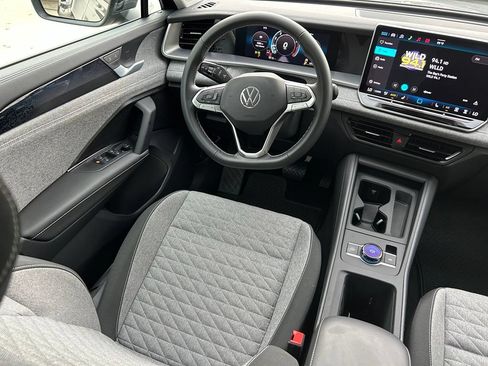 Certified 2026 Volkswagen Tiguan S FWD image 9