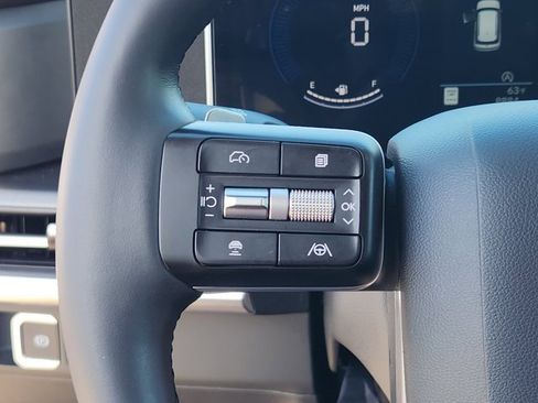 Used 2025 Hyundai Santa Fe SE image 27