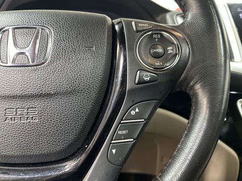 Used 2017 Honda Ridgeline RTL-E image 25