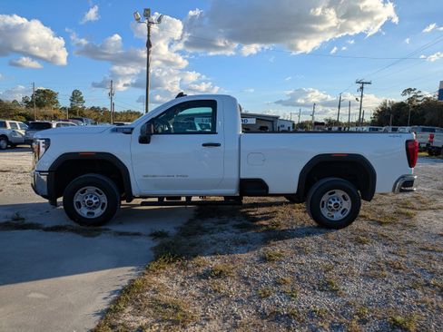 Used 2024 GMC Sierra 2500 Pro w/ Convenience Package image 7