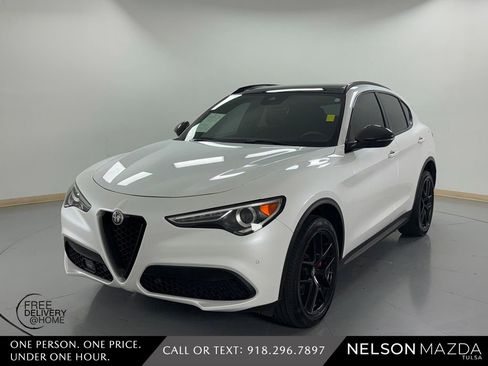 Used 2019 Alfa Romeo Stelvio Ti Sport w/ Quick Order Package 22S Sport AWD/4WD image 1