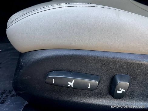 Used 2013 Lexus IS 250 Base 4dr Sedan w/ Premium Pkg Value Edition image 34