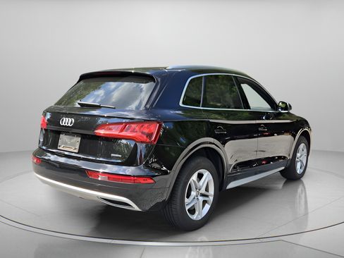 Used 2019 Audi Q5 2.0T Premium AWD/4WD image 5