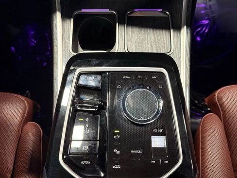 Used 2023 BMW 760i xDrive w/ Luxury Rear Seating Package image 20