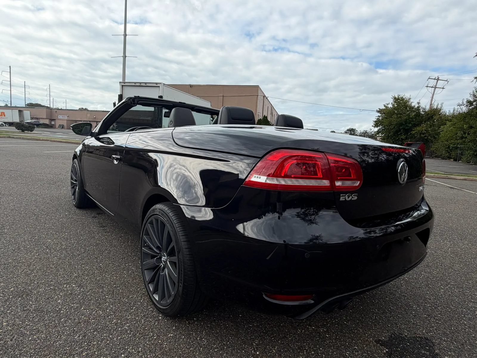 Used 2013 Volkswagen Eos Lux FWD image 15