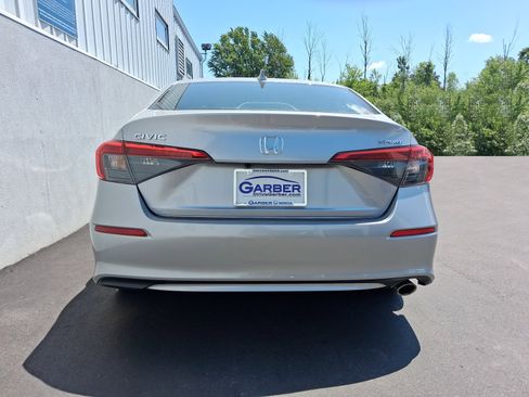 Used 2024 Honda Civic Sport image 11
