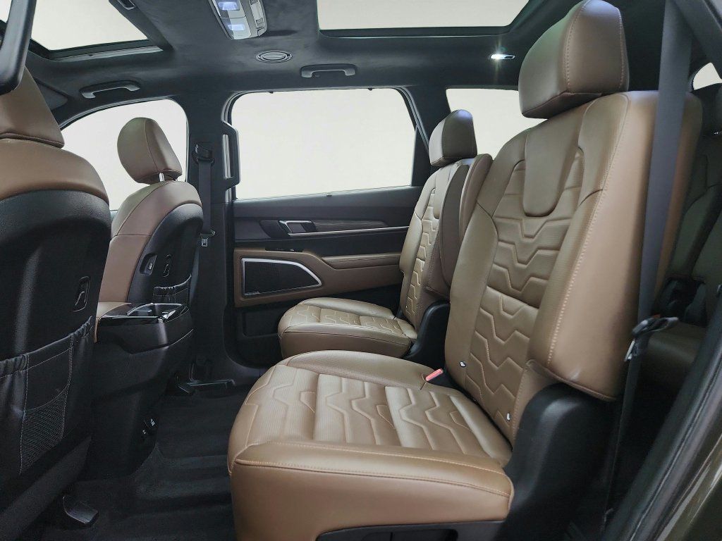 Used 2021 Kia Telluride SX w/ SX Prestige Package AWD/4WD image 29