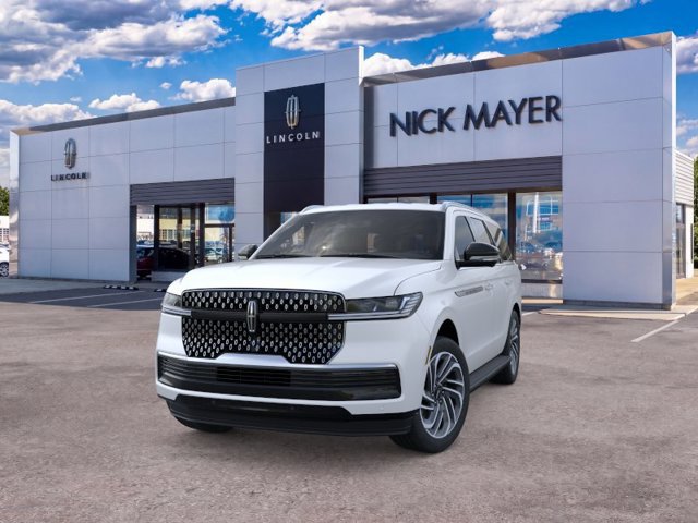 New 2026 Lincoln Navigator Premiere AWD/4WD image 2