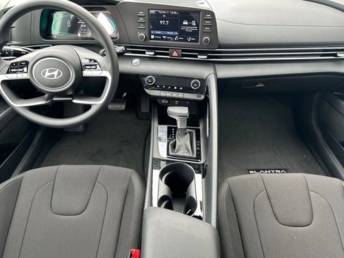New 2026 Hyundai Elantra Blue image 13