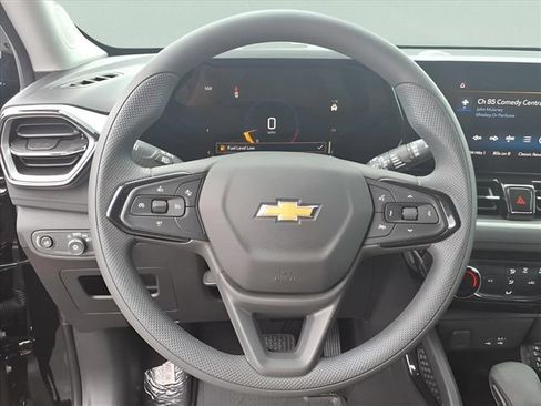 New 2026 Chevrolet TrailBlazer LT w/ Driver Confidence Package FWD image 9