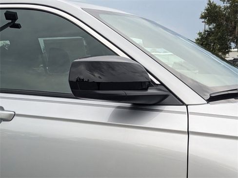 New 2025 Jeep Grand Cherokee Laredo X w/ Luxury Tech Group I image 12