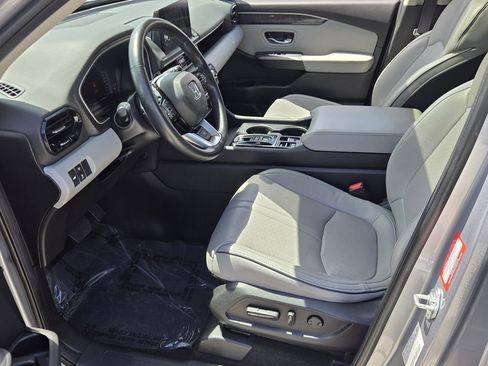 Used 2023 Honda Pilot Elite image 10