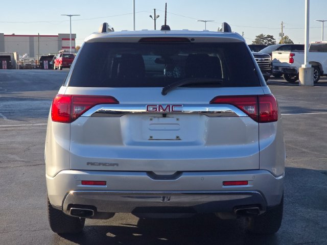 Used 2018 GMC Acadia Denali w/ Technology Package FWD image 15