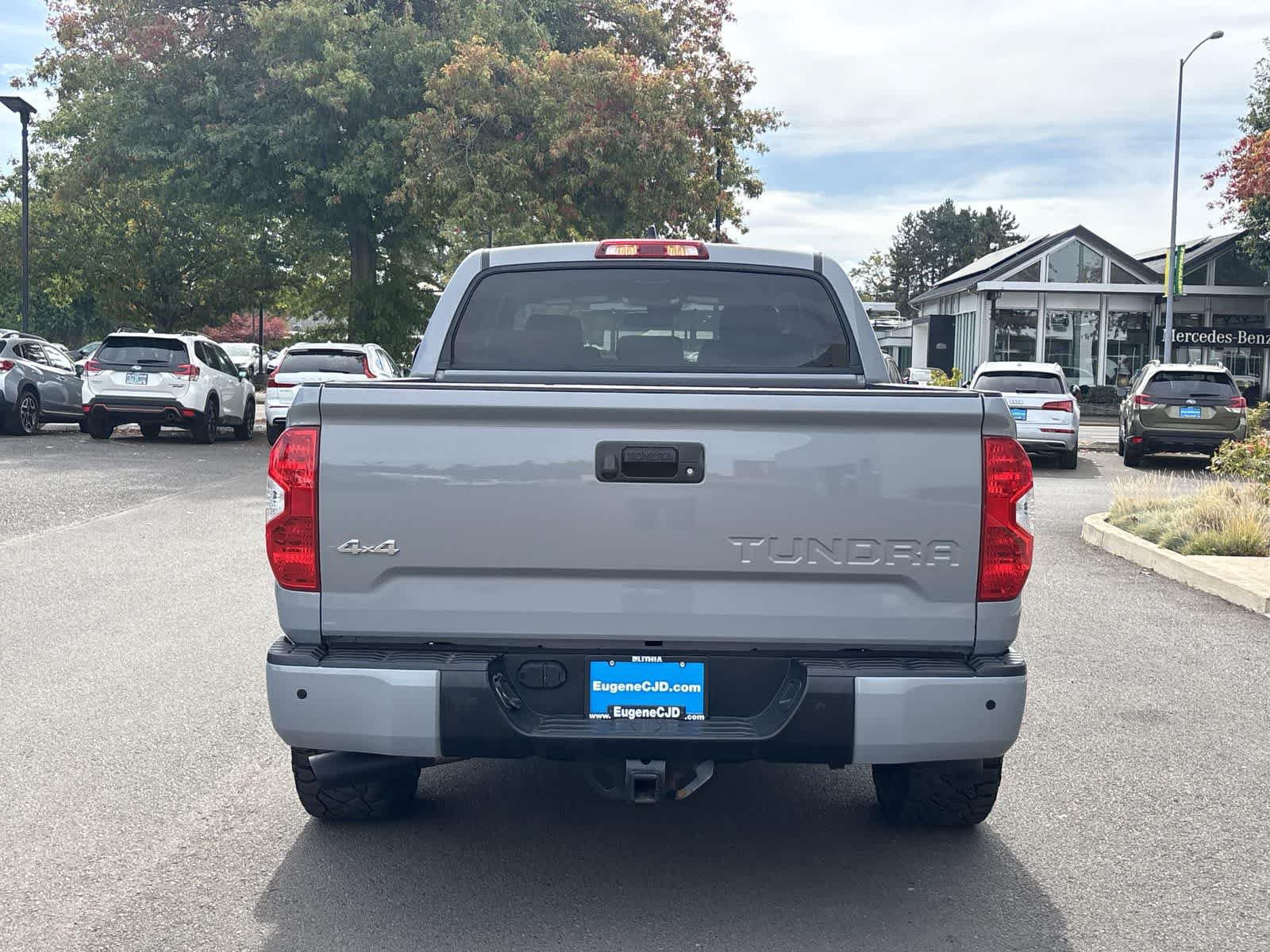 Used 2020 Toyota Tundra Limited w/ Limited Premium Package AWD/4WD image 4