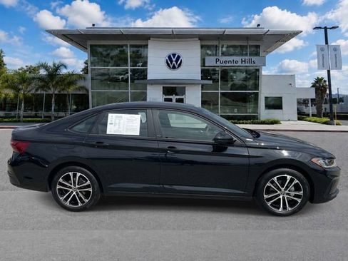 Certified 2026 Volkswagen Jetta Sport FWD image 3