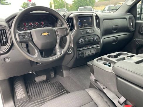 Used 2024 Chevrolet Silverado 2500 Custom w/ Custom Value Package AWD/4WD image 12