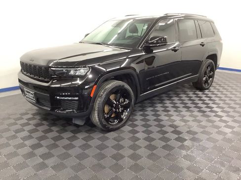 Used 2023 Jeep Grand Cherokee L Limited w/ Black Appearance Package image 1
