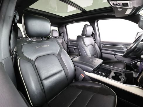 Used 2019 RAM 1500 Laramie AWD/4WD image 25