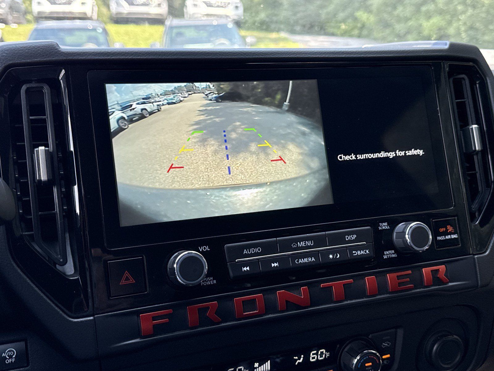 Used 2025 Nissan Frontier PRO-4X AWD/4WD image 23