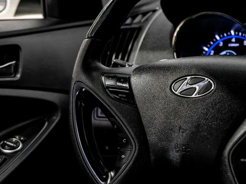 Used 2012 Hyundai Sonata SE w/ Navigation & Sunroof Pkg FWD image 24