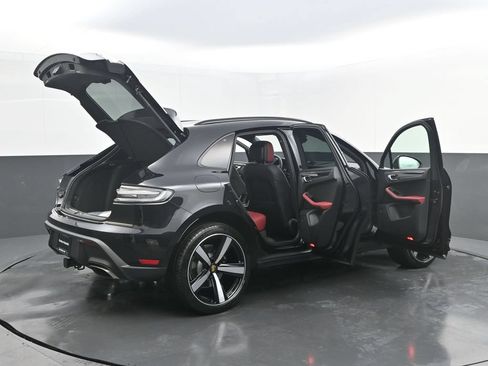 New 2026 Porsche Macan AWD/4WD image 35