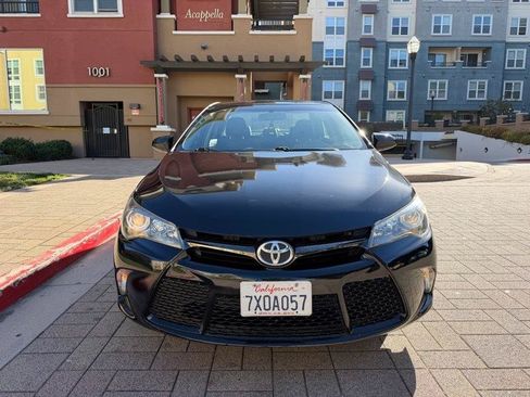 Used 2017 Toyota Camry SE FWD image 13
