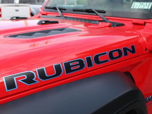 Used 2025 Jeep Wrangler Unlimited Rubicon 4xe w/ Safety Group AWD/4WD image 27