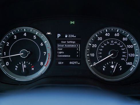 Used 2022 Hyundai Venue Limited w/ Cargo Package image 25