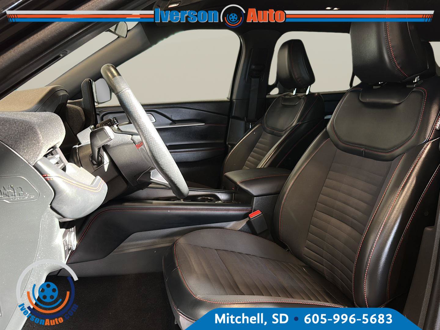 Used 2025 Ford Explorer ST-Line AWD/4WD image 15
