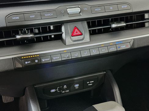 Used 2025 Kia K4 FWD image 23