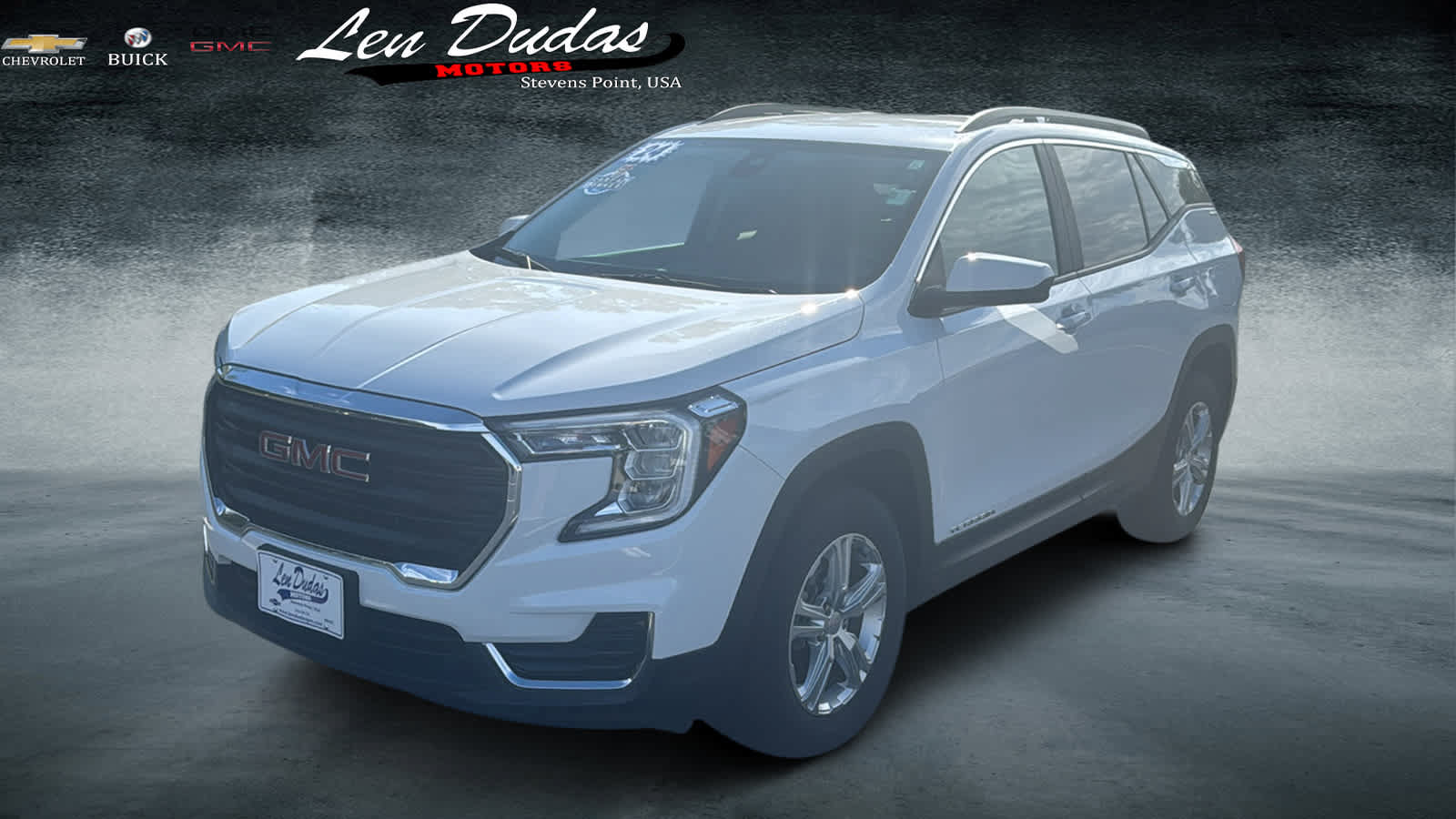 Used 2024 GMC Terrain SLE w/ Driver Convenience Package AWD/4WD image 2