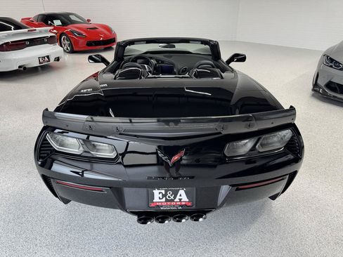 Used 2016 Chevrolet Corvette Z06 w/ 2LZ Preferred Equipment Group RWD image 12