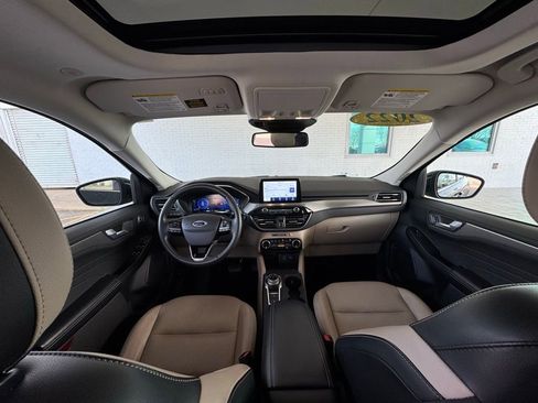 Used 2022 Ford Escape Titanium image 26