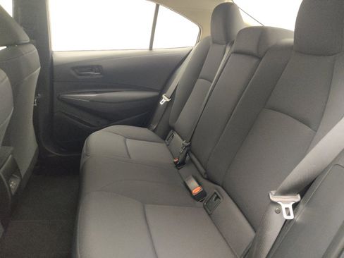 Used 2023 Toyota Corolla LE image 18