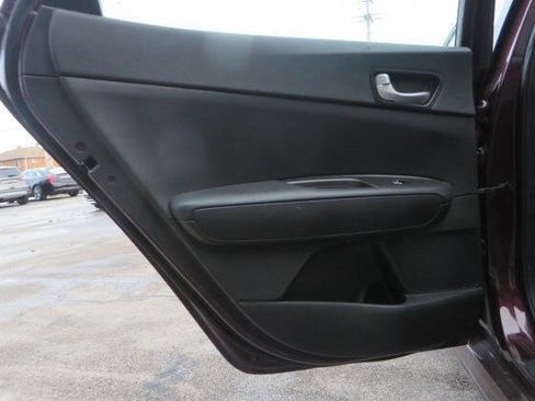 Used 2018 Kia Optima LX w/ 17" Alloy Wheels Package image 36