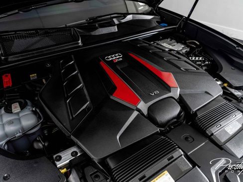 Used 2025 Audi RS Q8 performance image 5