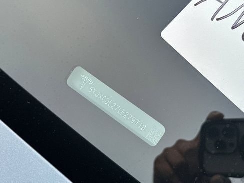 Used 2020 Tesla Model X Long Range image 16