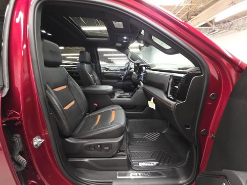 Used 2025 GMC Sierra 2500 AT4 w/ AT4 Premium Plus Package AWD/4WD image 27