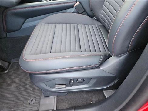 New 2026 Ford Explorer ST-Line w/ ST-Line Street Pack image 4