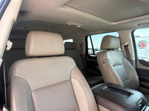 Used 2019 Chevrolet Tahoe LT w/ Luxury Package AWD/4WD image 18