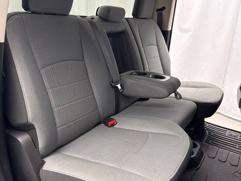 Used 2022 RAM 1500 Classic SLT w/ Protection Group AWD/4WD image 31