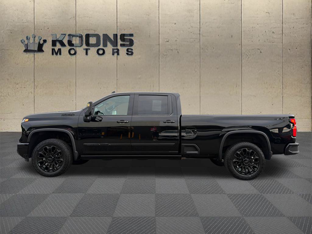 Used 2026 Chevrolet Silverado 2500 High Country w/ Midnight Edition AWD/4WD image 4