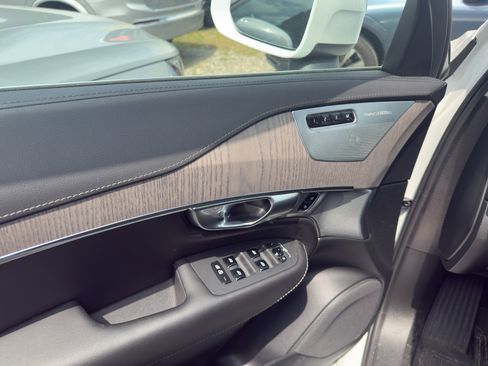 Certified 2023 Volvo XC90 B6 Ultimate w/ Lounge Package image 14