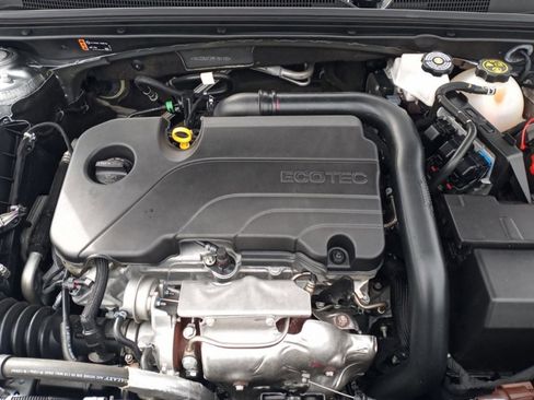 Used 2024 Chevrolet Malibu LT image 33