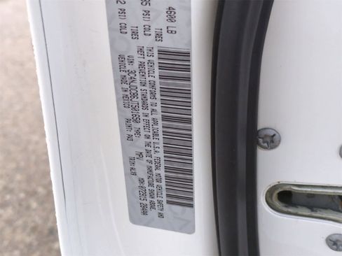 Certified 2018 Jeep Compass Limited image 35